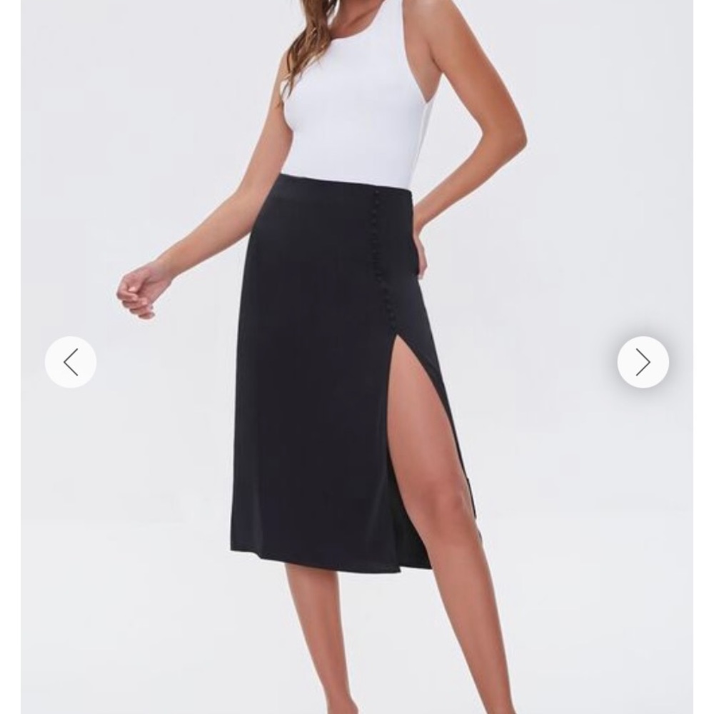 Button front slit skirt
